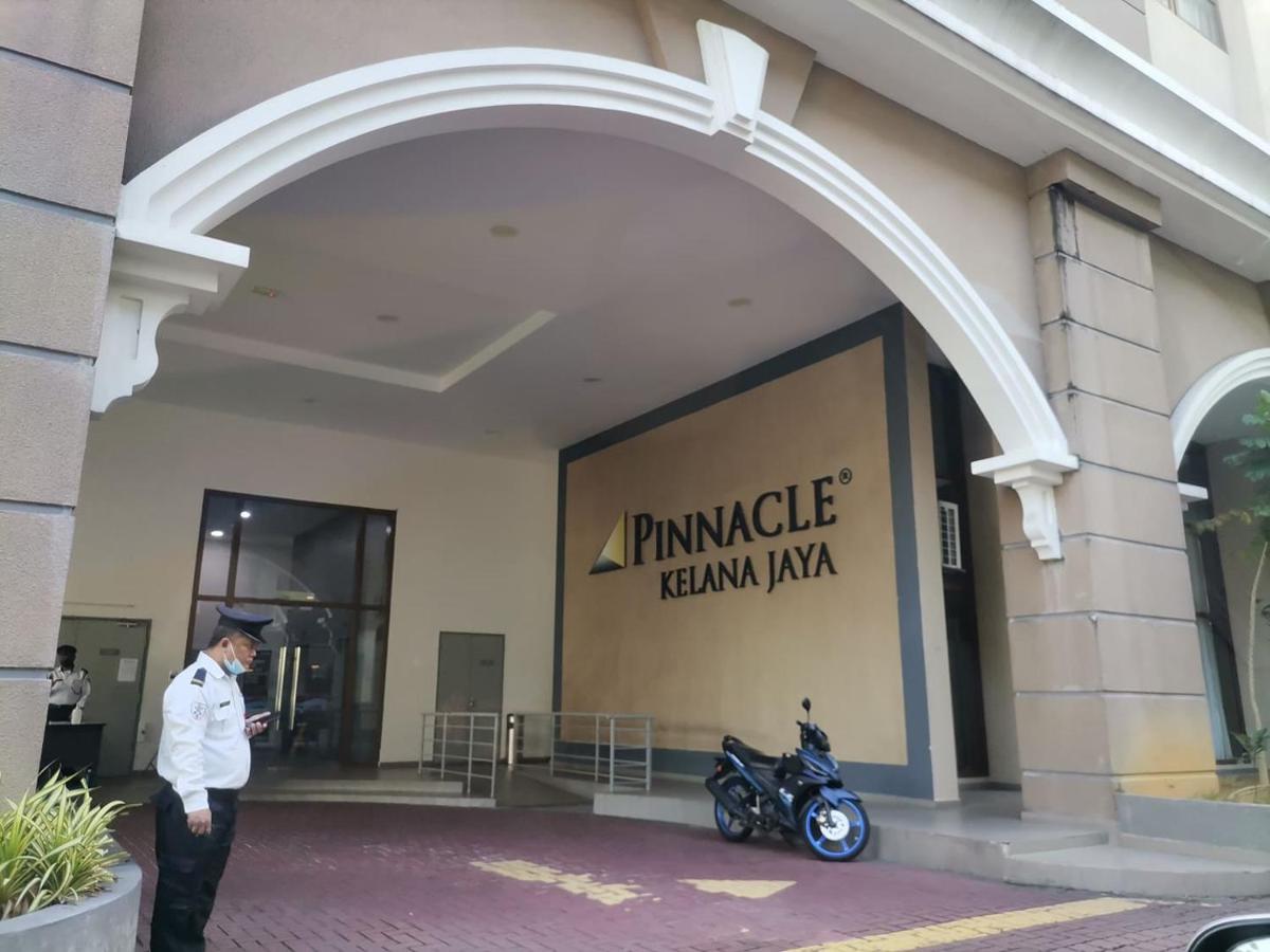 Pinnacle Kelana Jaya Petaling Jaya Exterior photo